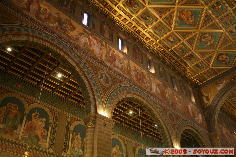 Pecs - Szent Peter Bazilika
Mots-clés: Eglise peinture