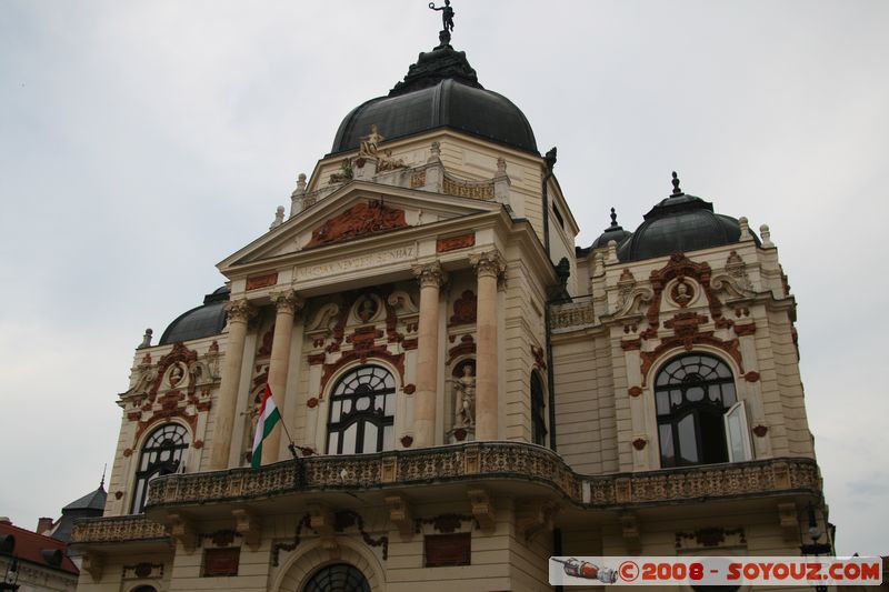 Pecs - National Theatre

