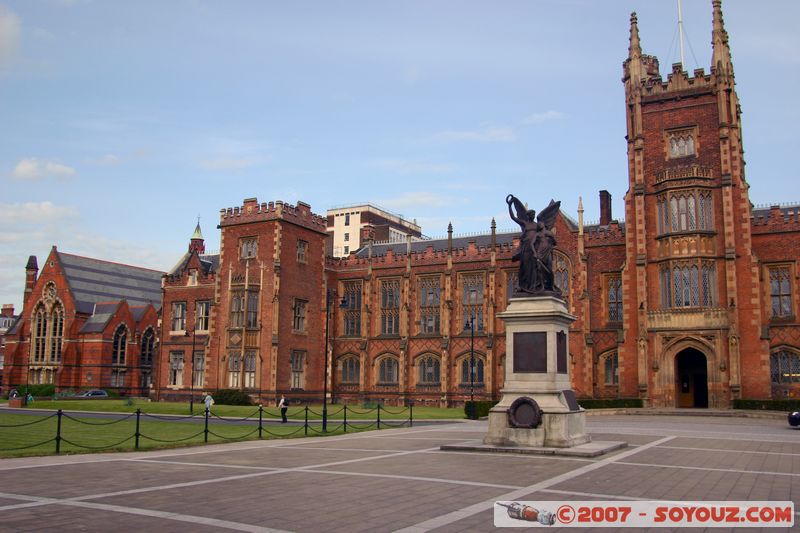 Queen's University
Mots-clés: universit