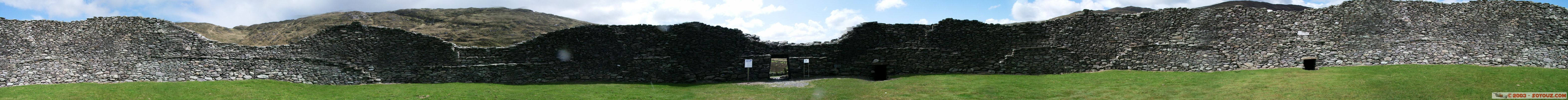 Ring of Kerry - Staigue stone fort - vue interieur panoramique
