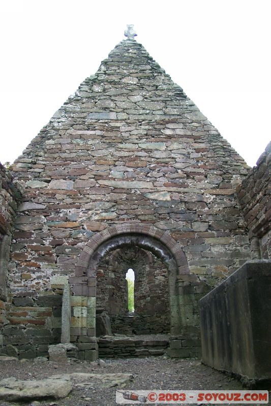 Dingle Peninsula - Kilmalkedar Church
