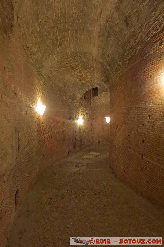 Roma - Castel Sant'Angelo
Mots-clés: Borgo geo:lat=41.90327833 geo:lon=12.46612167 geotagged ITA Italie Lazio Roma patrimoine unesco Castel Sant'Angelo