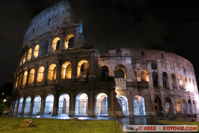 Roma di notte - Colosseo
Mots-clés: Campitelli geo:lat=41.89071567 geo:lon=12.49071540 geotagged ITA Italie Lazio Roma Nuit Colosseo Ruines Romain