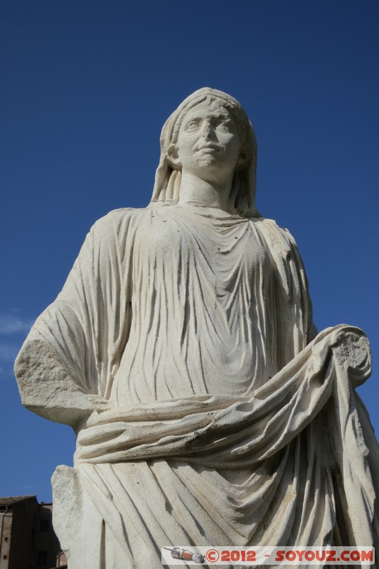 Roma - Foro Romano - Casa delle Vestali
Mots-clés: Campitelli geo:lat=41.89146623 geo:lon=12.48674572 geotagged ITA Italie Lazio Roma patrimoine unesco Romain statue