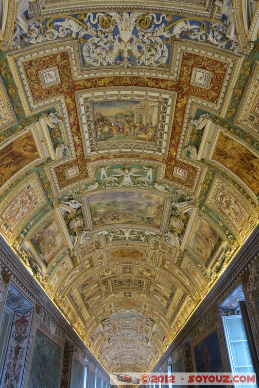 Vatican - Musei Vaticani - Galleria delle Carte Geografiche
Mots-clés: geo:lat=41.90575854 geo:lon=12.45507896 geotagged VAT Vatican Vatican City Vaticano patrimoine unesco peinture