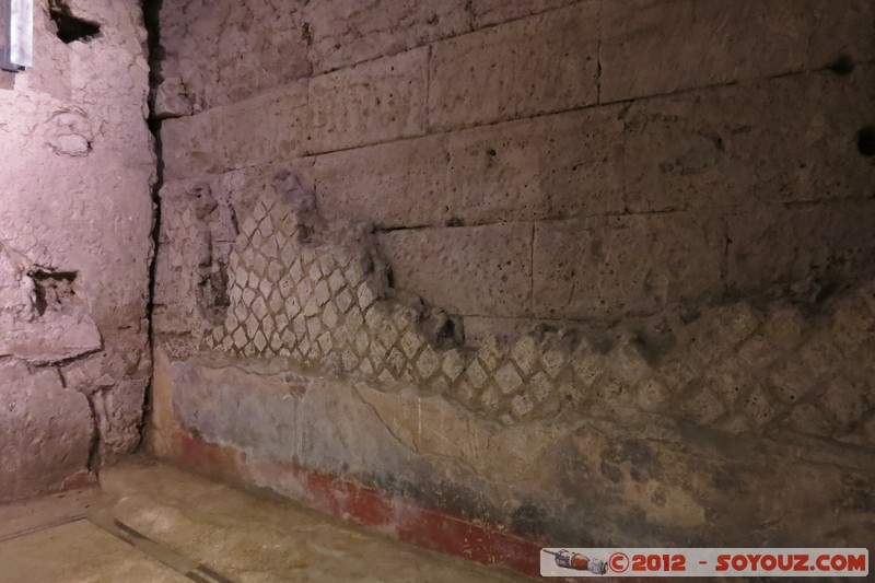 Napoli - Complesso di San Lorenzo Maggiore - Scavi Romana
Mots-clés: Campania geo:lat=40.85066372 geo:lon=14.25848901 geotagged ITA Italie Miano Complesso di San Lorenzo Maggiore Ruines Romain