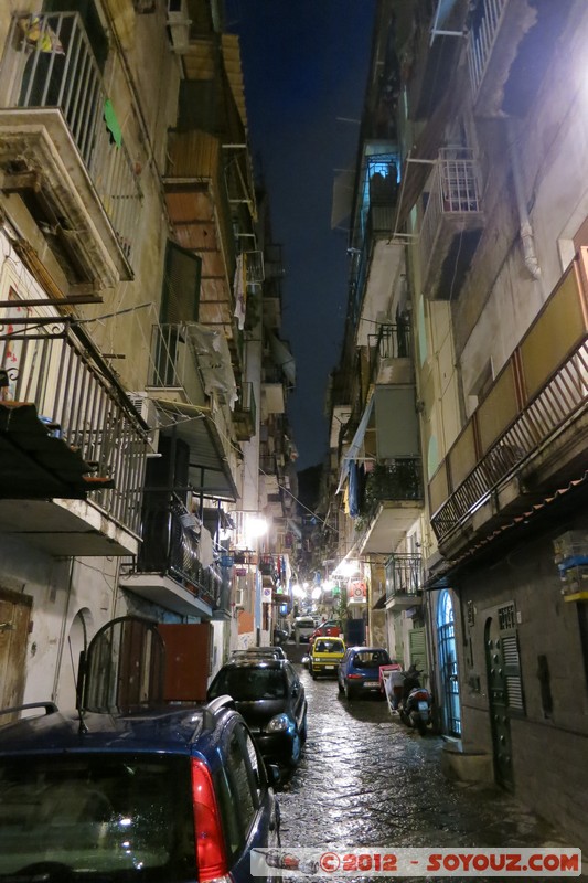 Napoli - Quartieri Spagnoli
Mots-clés: Campania Cappella Cangiani geo:lat=40.84176857 geo:lon=14.24752414 geotagged ITA Italie Miano Nuit