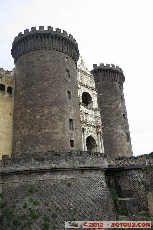 Napoli - Maschio Angioino
Mots-clés: Campania geo:lat=40.83887000 geo:lon=14.25255000 geotagged ITA Italie Napoli Neapel Maschio Angioino chateau