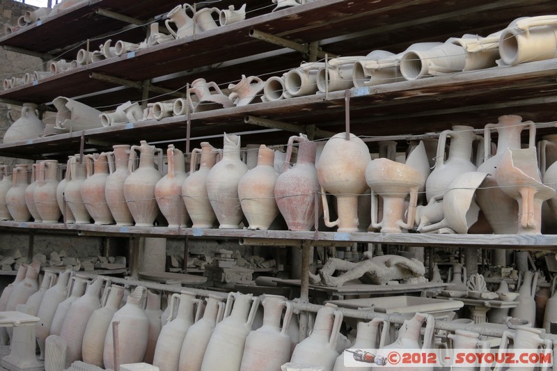 Pompei Scavi -  Forum Granary
Mots-clés: Campania geo:lat=40.74962333 geo:lon=14.48439947 geotagged ITA Italie Pompei Scavi Ruines Romain patrimoine unesco Regio VII