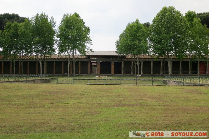 Pompei Scavi - Palestra Grande
Mots-clés: Campania geo:lat=40.75095949 geo:lon=14.49438399 geotagged ITA Italie Pompei Ruines Romain patrimoine unesco Regio II