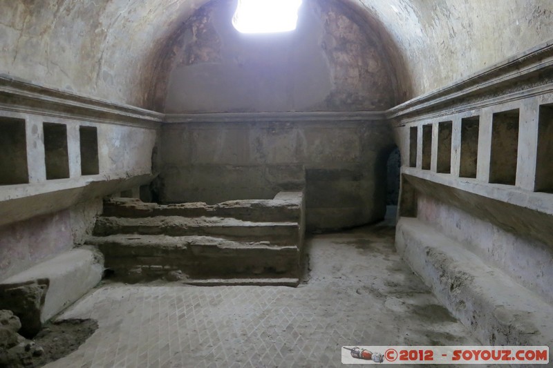 Pompei Scavi - Terme stabiane
Mots-clés: Campania geo:lat=40.75012379 geo:lon=14.48701491 geotagged ITA Italie Pompei Scavi Ruines Romain patrimoine unesco Terme stabiane Thermes Regio VII