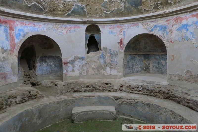 Pompei Scavi - Terme stabiane
Mots-clés: Campania geo:lat=40.75000131 geo:lon=14.48791336 geotagged ITA Italie Pompei Scavi Ruines Romain patrimoine unesco Terme stabiane Thermes peinture fresques Regio VII
