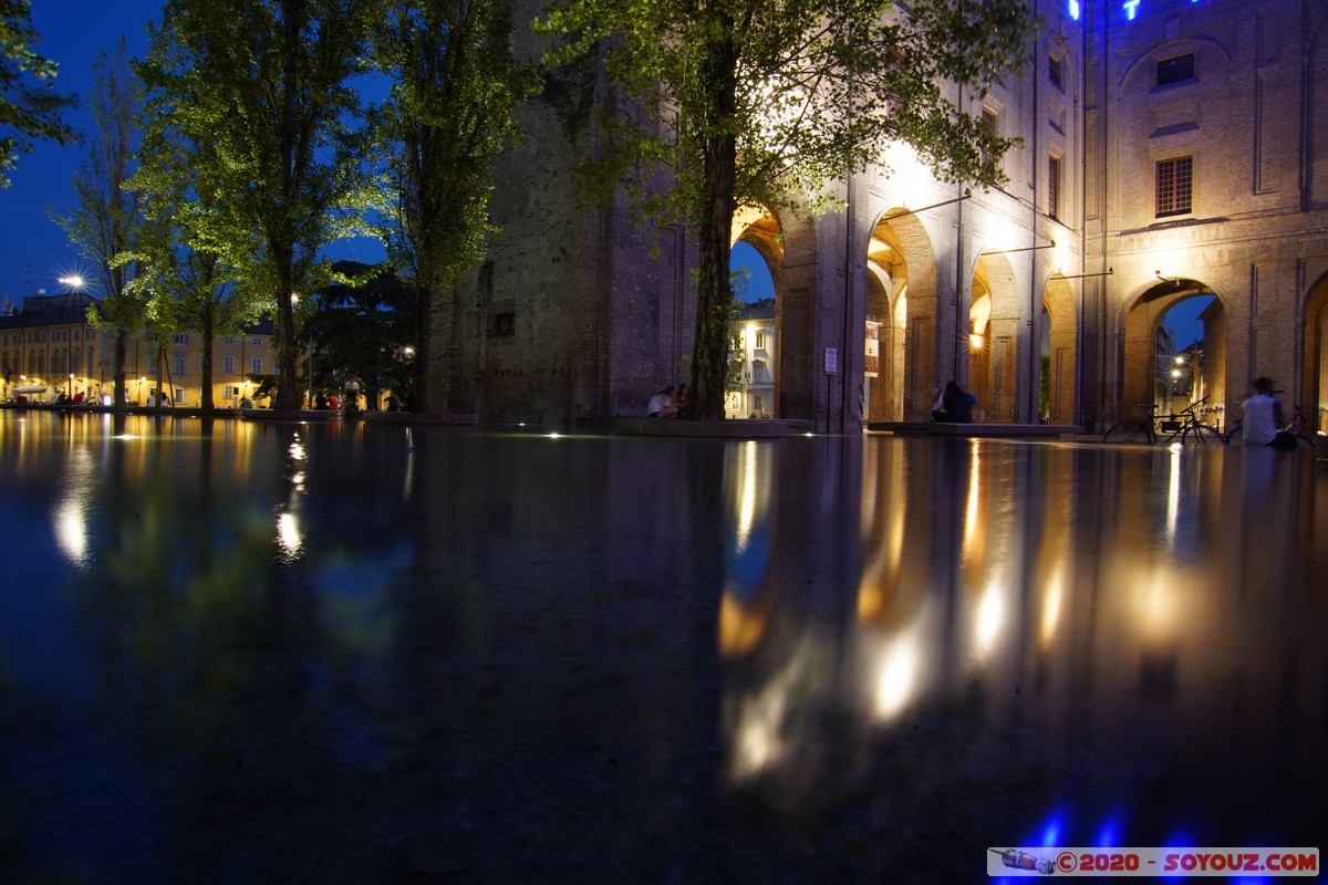 Parma by night - Palazzo della Pilotta
Mots-clés: Emilia-Romagna geo:lat=44.80476167 geo:lon=10.32677410 geotagged ITA Italie Parma Nuit Palazzo della Pilotta