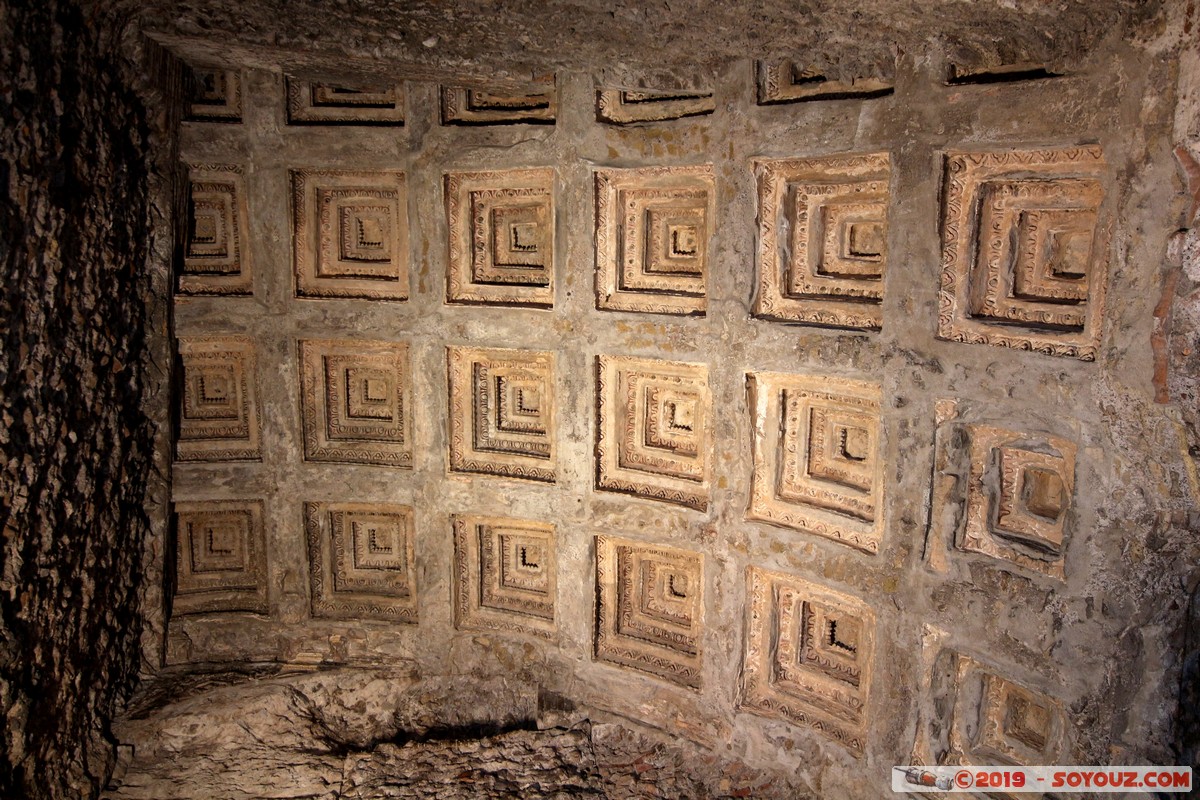 Roma - Foro Romano - Terme di Massenzio
Mots-clés: Acilia Campitelli geo:lat=41.88701158 geo:lon=12.48723675 geotagged ITA Italie Lazio patrimoine unesco Ruines Romain Foro Romano Terme di Massenzio