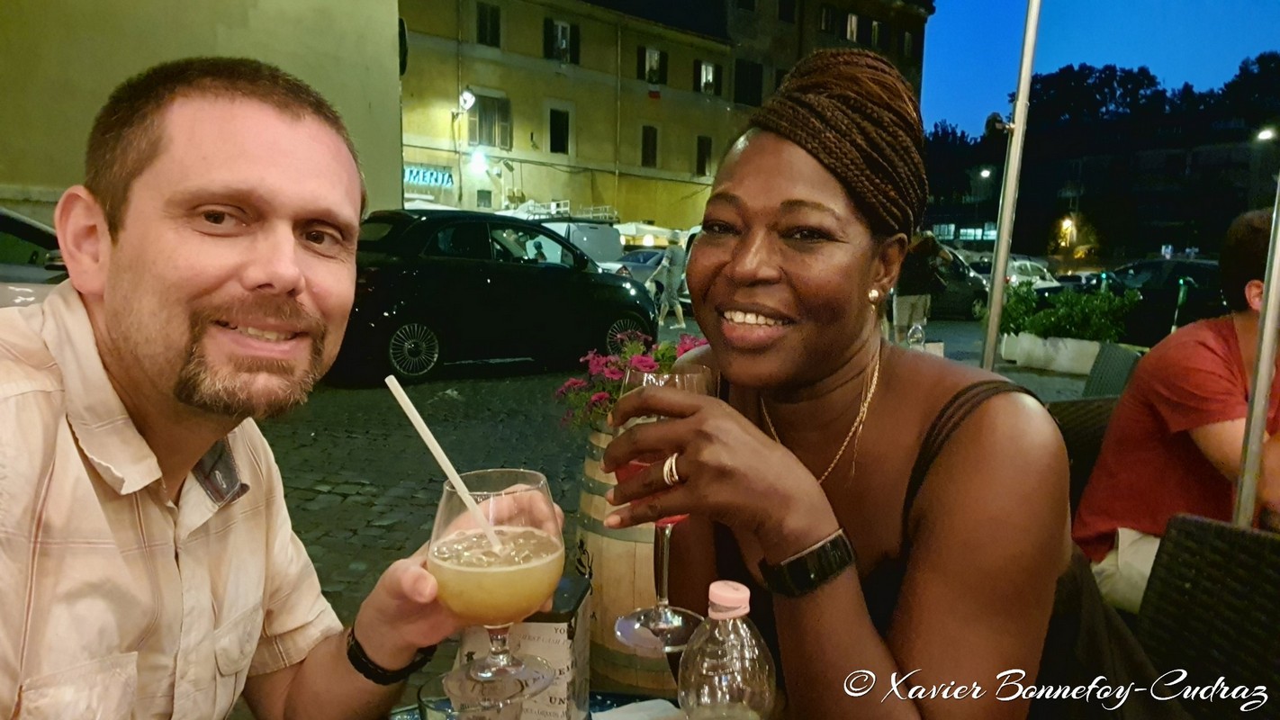 Roma
Mots-clés: Italie Lazio Trastevere Nuit Long Island Cafe