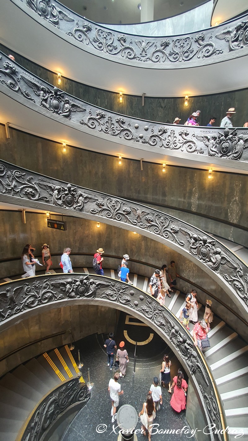 Citta del Vaticano - Musei Vaticani - Scala Elicoidale Momo
Mots-clés: Citta' Del Vaticano geo:lat=41.90653507 geo:lon=12.45355815 geotagged VAT Vatican Citta del Vaticano patrimoine unesco musee Scala Elicoidale Momo Musei Vaticani