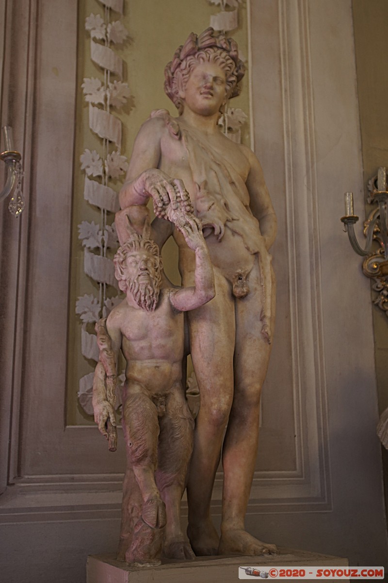 Firenze - Palazzo Pitti
Mots-clés: geo:lat=43.76524771 geo:lon=11.25023327 geotagged ITA Italie Oltrarno Poggio Imperiale Toscana Florence Palazzo Pitti statue