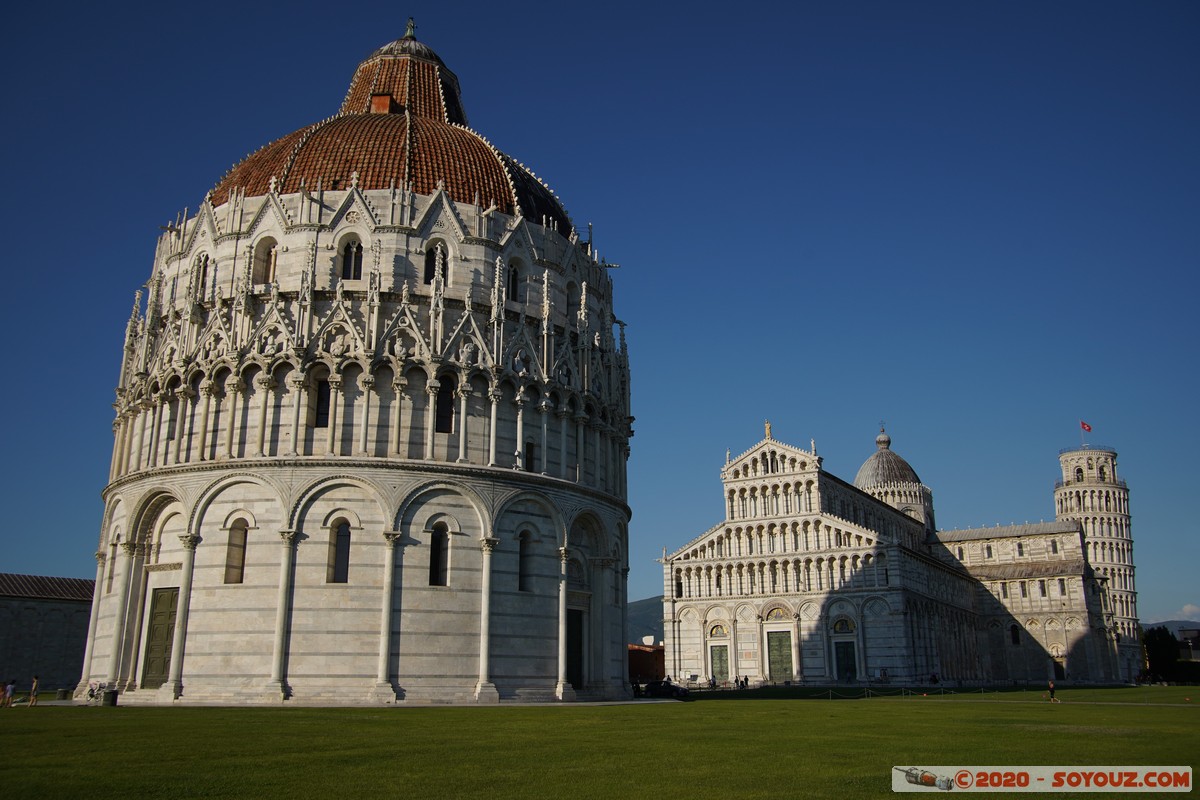Pisa - Battistero di San Giovanni e Duomo di Pisa
Mots-clés: geo:lat=43.72285000 geo:lon=10.39324583 geotagged ITA Italie Pisa Roman Catholic Archidiocese of Pisa Toscana Piazza dei Miracoli Eglise Battistero di San Giovanni Duomo di Pisa patrimoine unesco
