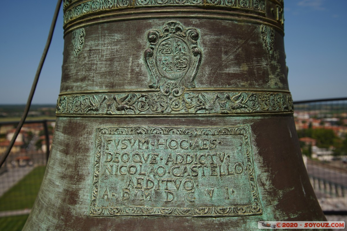 Torre di Pisa
Mots-clés: geo:lat=43.72303925 geo:lon=10.39662523 geotagged ITA Italie Pisa Roman Catholic Archidiocese of Pisa Toscana Piazza dei Miracoli Eglise Torre di Pisa cloche patrimoine unesco