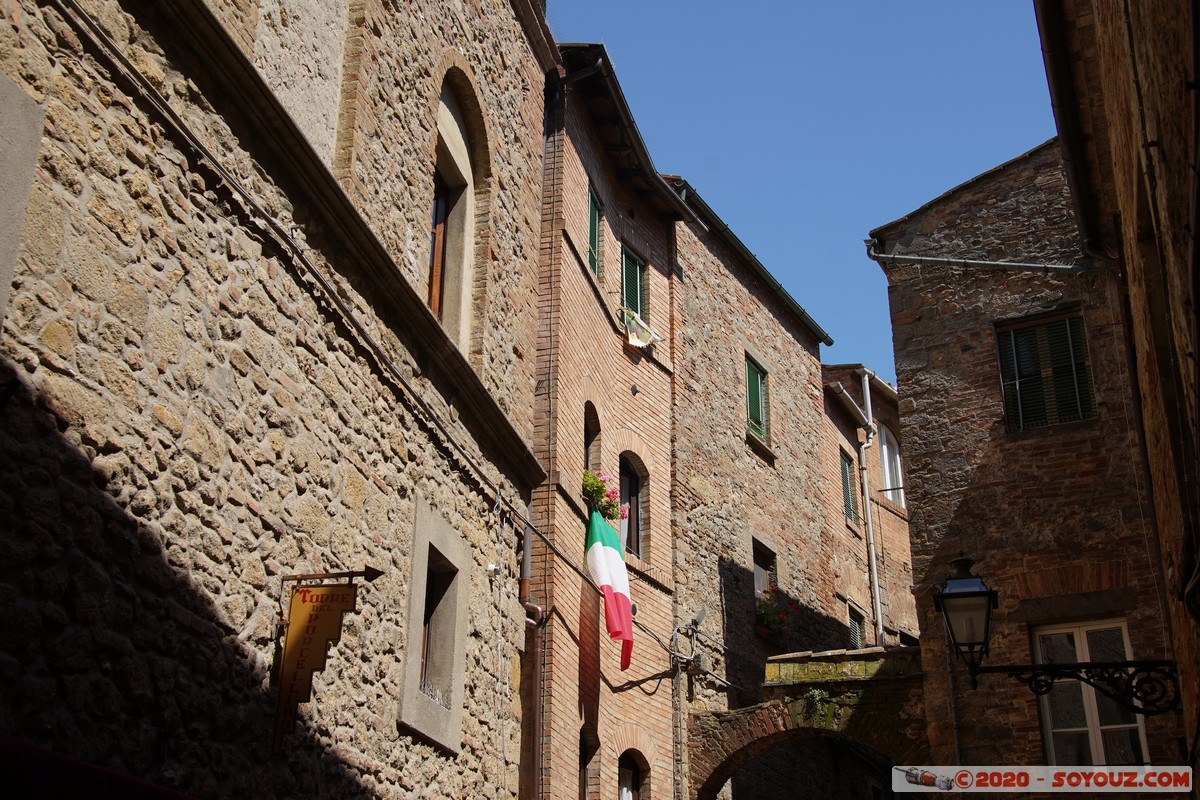 Volterra
Mots-clés: geo:lat=43.40208721 geo:lon=10.86022003 geotagged ITA Italie Toscana Volterra Piazza dei Priori