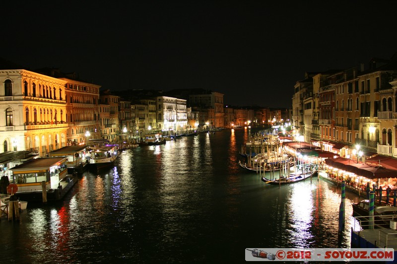 Venezia di notte - Ponte di Rialto
Mots-clés: geo:lat=45.43799384 geo:lon=12.33578576 geotagged ITA Italie Sesti&Atilde;&uml;re di San Marco Veneto Venezia patrimoine unesco Nuit Ponte di Rialto Pont Canal Grande