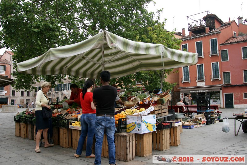 Venezia - Campo S. Margherita
Mots-clés: geo:lat=45.43441833 geo:lon=12.32378106 geotagged ITA Italie Santa Croce Sesti&Atilde;&uml;re di Dorsoduro Veneto patrimoine unesco Marche