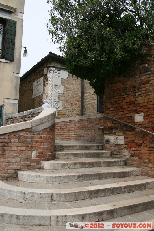 Venezia - Campiello Barbaro
Mots-clés: geo:lat=45.43046471 geo:lon=12.33221316 geotagged ITA Italie San Marco Sesti&Atilde;&uml;re di San Marco Veneto patrimoine unesco