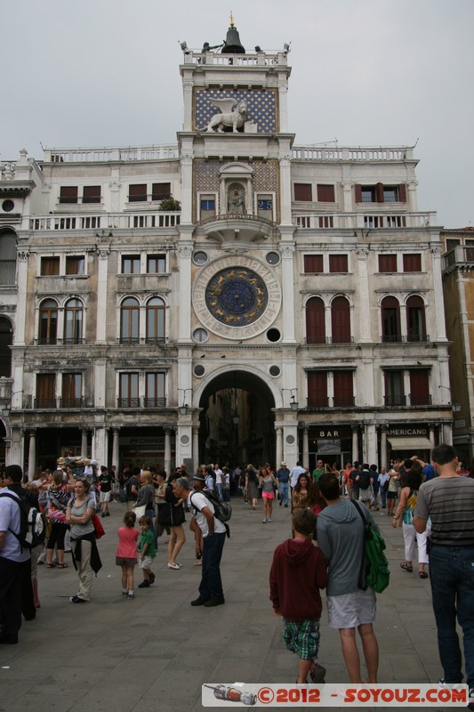 Venezia - Piazza San Marco - Torre dell'orologio
Mots-clés: geo:lat=45.43447261 geo:lon=12.33913549 geotagged ITA Italie Sesti&Atilde;&uml;re di San Marco Veneto Venezia patrimoine unesco Piazza San Marco Torre dell'orologio