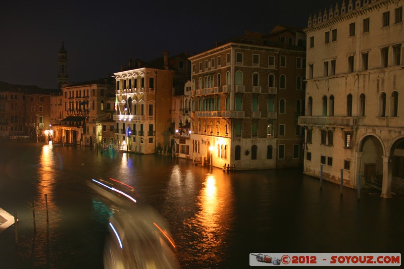 Venezia di notte - Ponte di Rialto
Mots-clés: Castello geo:lat=45.43812278 geo:lon=12.33600913 geotagged ITA Italie SestiÃ¨re di San Marco Veneto patrimoine unesco Nuit Canal Grande canal