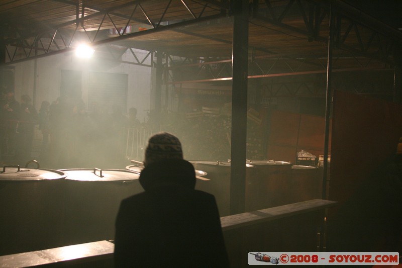 Storico Carnevale di Ivrea - Fagiolata Benefica del Castellazzo
Mots-clés: Nuit Nourriture