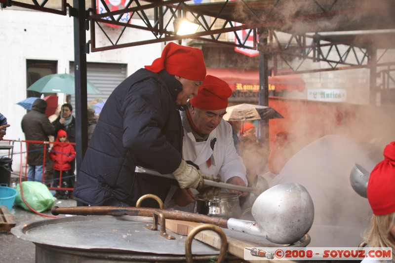 Storico Carnevale di Ivrea - Fagiolata Benefica del Castellazzo
Mots-clés: Nourriture
