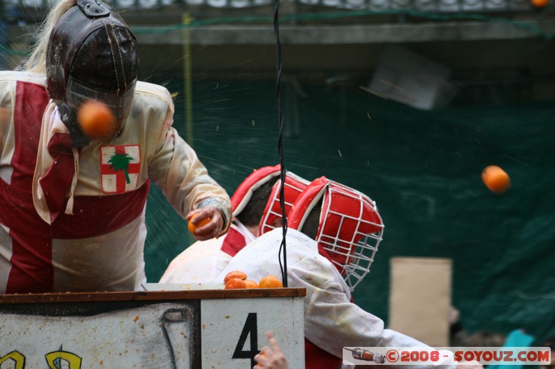 Ivrea - Battaglia delle Arance - Tuchini Del Borghetto e Paladini di via Palma
