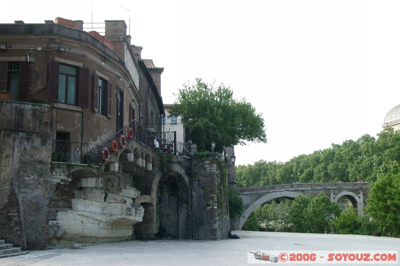 Isola Tiberina
et Ponte Fabricio

