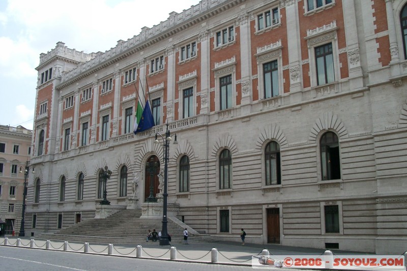Palazzo Montecitorio
