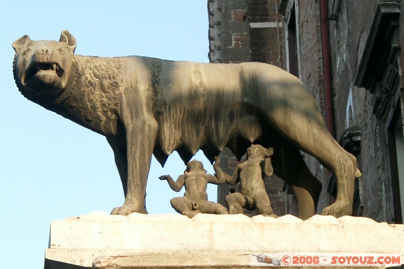 La Louve avec Romulus et Remus
