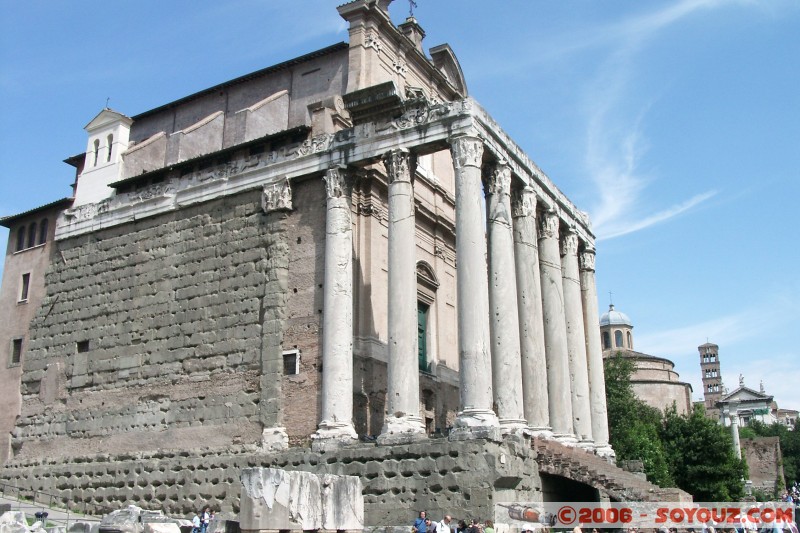 Tempio d'Antoninus e Faustina
