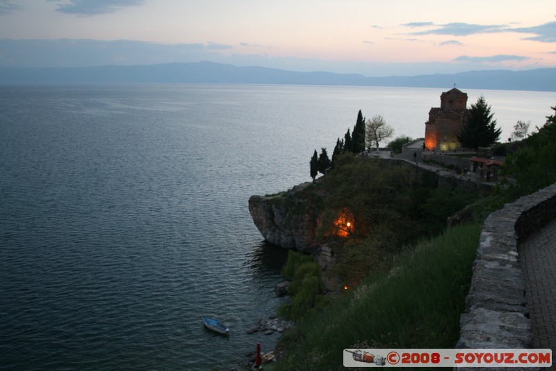 Ohrid - Church of Sveti Jovan at Kaneo
Mots-clés: patrimoine unesco sunset Eglise