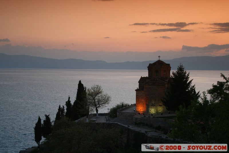 Ohrid - Church of Sveti Jovan at Kaneo
Mots-clés: patrimoine unesco sunset Eglise