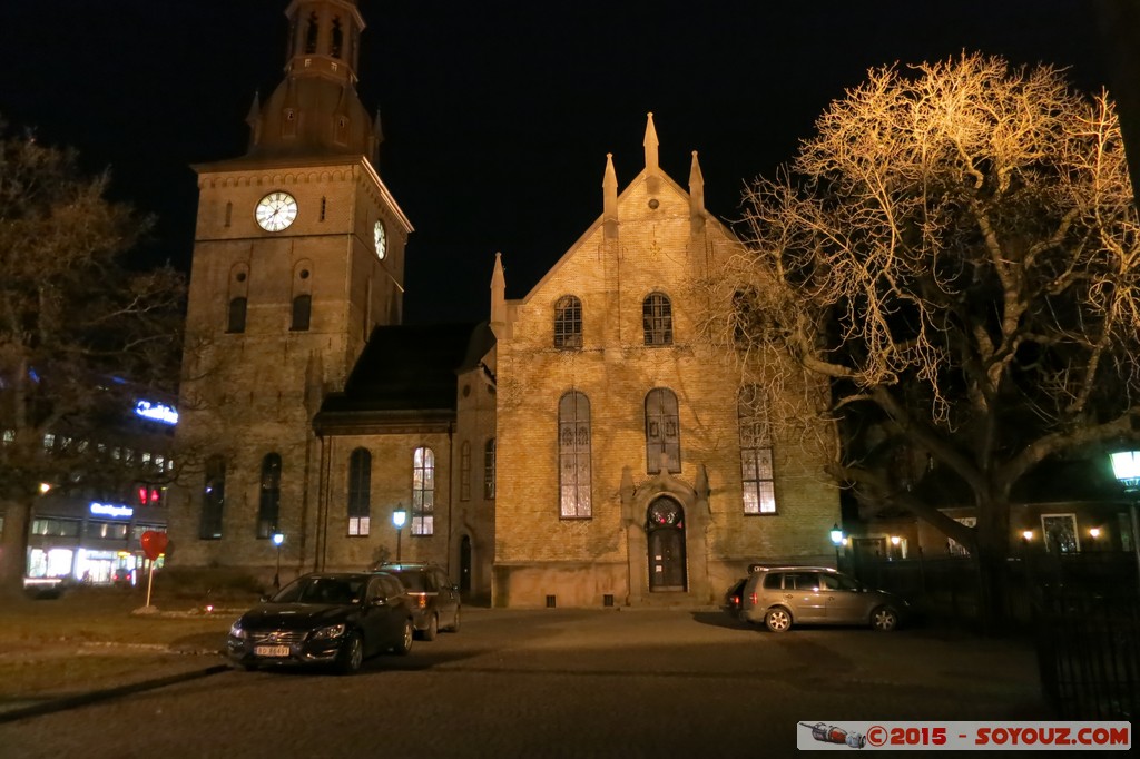 Oslo by night - Karl Johans gate - Domkirke
Mots-clés: geo:lat=59.91203740 geo:lon=10.74653580 geotagged NOR Norv&egrave;ge Oslo Norway Karl Johans gate Oslo Domkirke Eglise Nuit