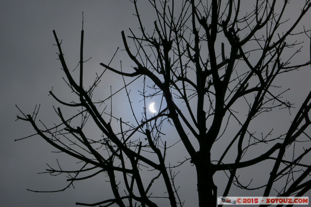 Oslo - Tjuvholmen - Partial solar eclipse 20.03.15
Mots-clés: Aker brygge geo:lat=59.90753040 geo:lon=10.72286160 geotagged NOR Norv&egrave;ge Oslo Norway soleil Eclipse Art picture Astronomie