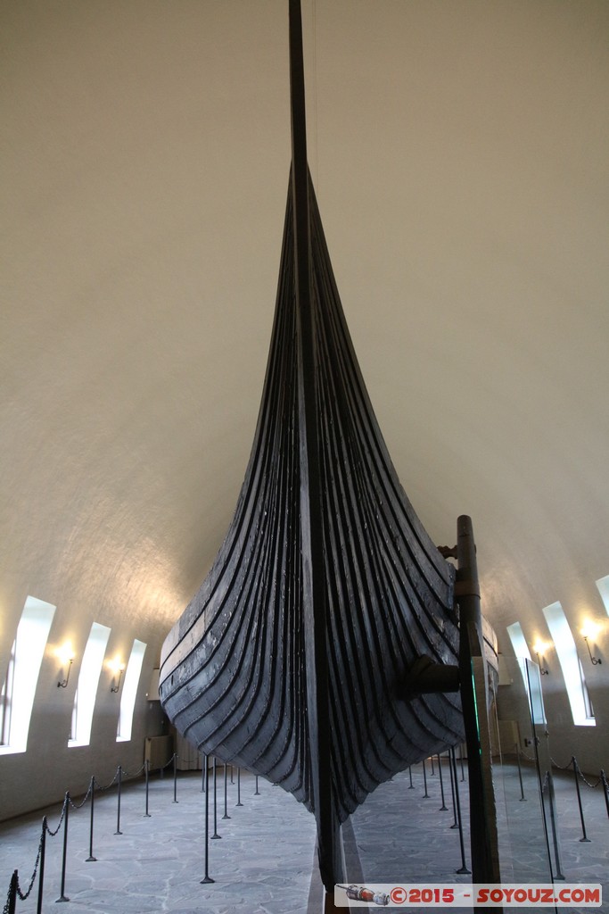 Bygdoy - Vikingskipshuset - Gokstad Viking Ship
Mots-clés: Akershus Bygd&oslash;y geo:lat=59.90471800 geo:lon=10.68384900 geotagged Lysaker NOR Norv&egrave;ge Norway Vikingskipshuset bateau Drakkar Gokstad Viking Ship