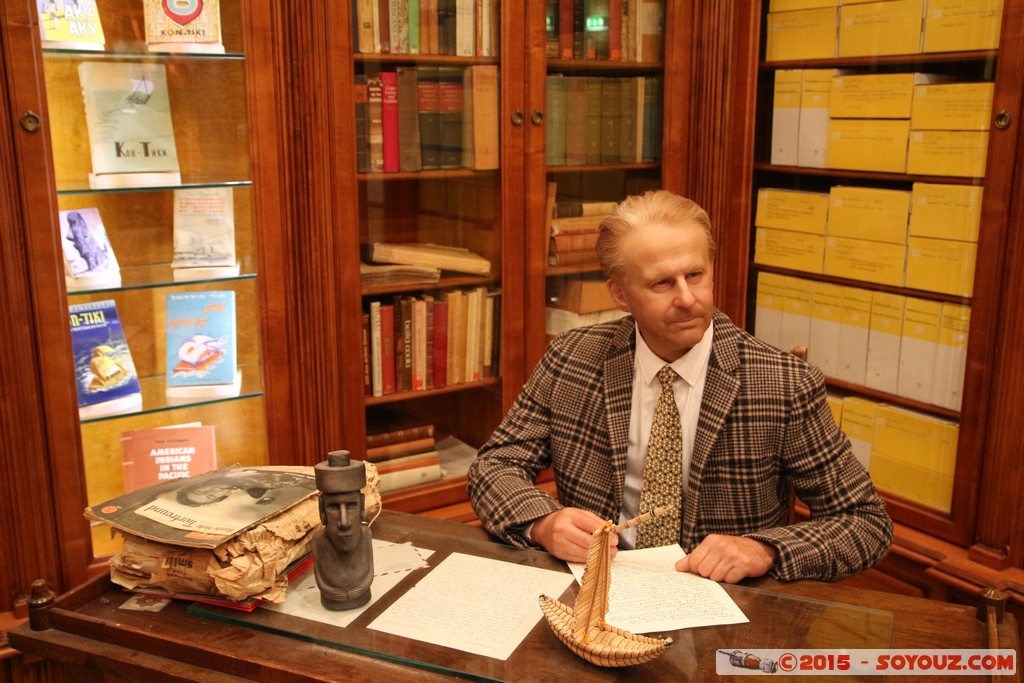 Bygdoy - Kon-Tiki Museet - Wax statue of Thor Heyerdahl
Mots-clés: Bygd&oslash;y geo:lat=59.90336059 geo:lon=10.69780567 geotagged NOR Norv&egrave;ge Oslo Norway Kon-Tiki Museet