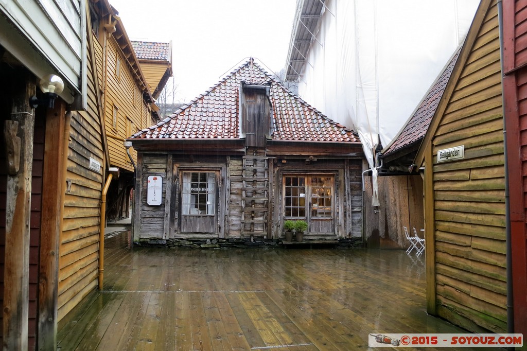 Bergen - Bryggen / World Heritage area
Mots-clés: Bergen Bergenhus geo:lat=60.39734100 geo:lon=5.32455900 geotagged Hordaland NOR Norv&egrave;ge Norway Bryggen patrimoine unesco