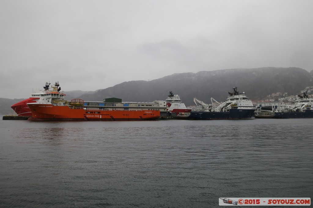 Bergen - Strandside - Boats
Mots-clés: Bergen geo:lat=60.39993411 geo:lon=5.30817989 geotagged Hordaland NOR Norv&egrave;ge Skuteviken Norway Strandside bateau
