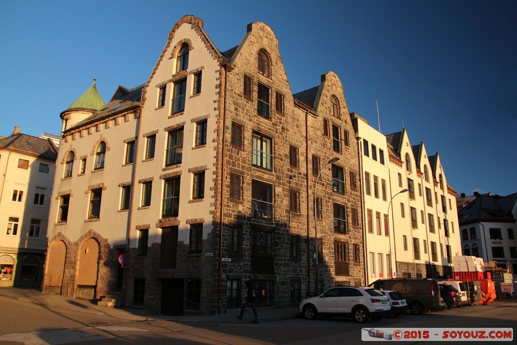 Alesund
Mots-clés: lesund geo:lat=62.47447900 geo:lon=6.15578600 geotagged More og Romdal NOR Norv&egrave;ge Norway Alesund sunset