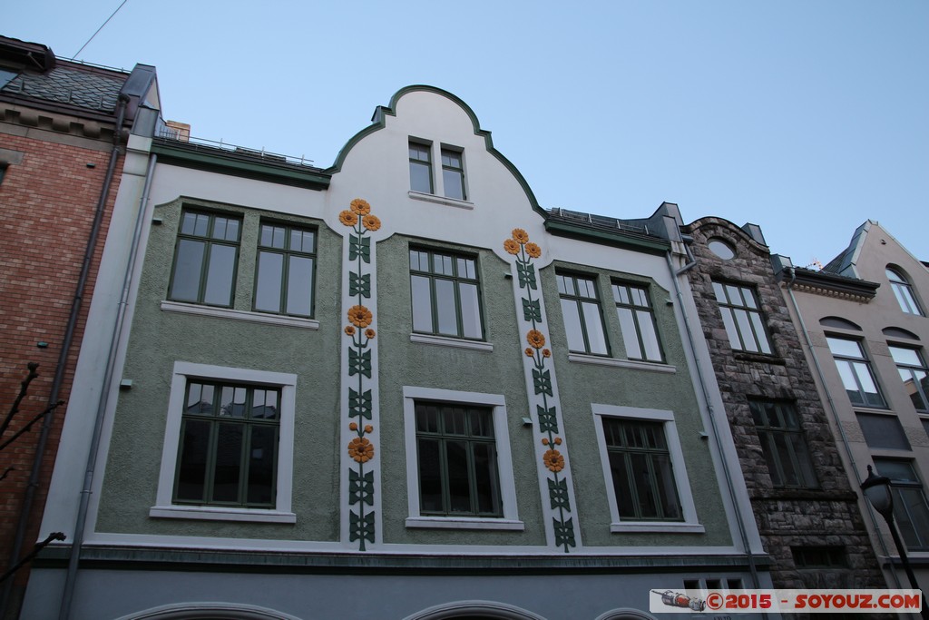 Alesund
Mots-clés: lesund geo:lat=62.47354100 geo:lon=6.15675143 geotagged More og Romdal NOR Norv&egrave;ge Norway Alesund