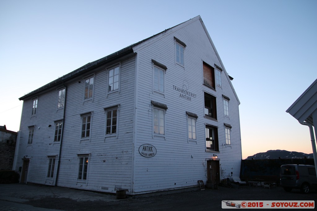 Alesund - Fiskerimuseet
Mots-clés: lesund geo:lat=62.47347845 geo:lon=6.14746291 geotagged More og Romdal NOR Norv&egrave;ge Norway Alesund