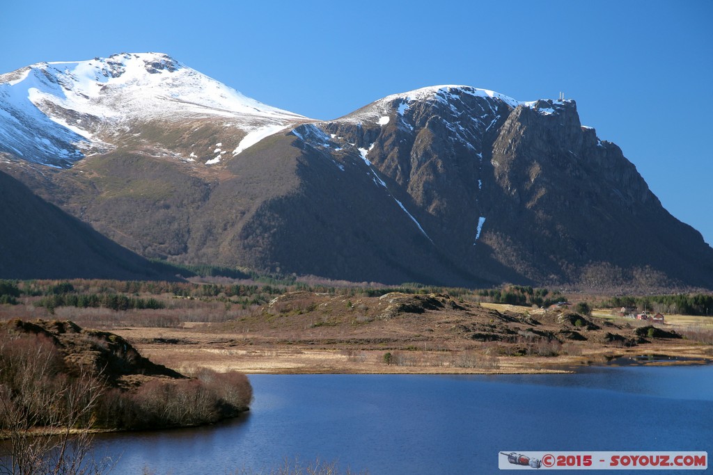 More og Romdal - Gaustadvagen
Mots-clés: geo:lat=62.98013573 geo:lon=7.30371818 geotagged Groravika More og Romdal NOR Norv&egrave;ge Vevang Norway Lac Montagne Neige