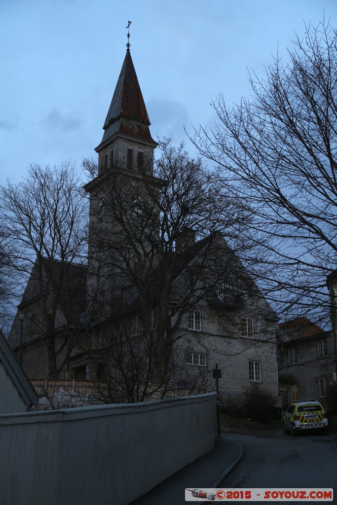Trondheim - Bakklandet at dusk - Bakke bydelshus
Mots-clés: geo:lat=63.43044200 geo:lon=10.40630167 geotagged M&oslash;llenberg NOR Norv&egrave;ge Sor-Trondelag Trondheim Norway sunset Eglise