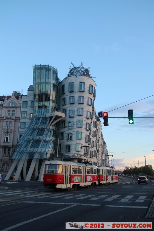 Prague - Tancici dum
Mots-clés: CZE geo:lat=50.07602929 geo:lon=14.41394448 geotagged Hlavn&Atilde;&shy; m&Auml;�sto Praha Ko&Aring;&iexcl;&Atilde;&shy;&Aring;�e Prager Neustadt R&Atilde;&copy;publique Tch&Atilde;&uml;que patrimoine unesco Nove Mesto Tancici dum Architecture